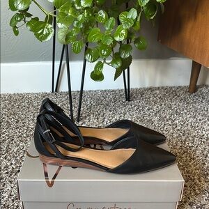 NIB crown vintage black leather ankle strap flats